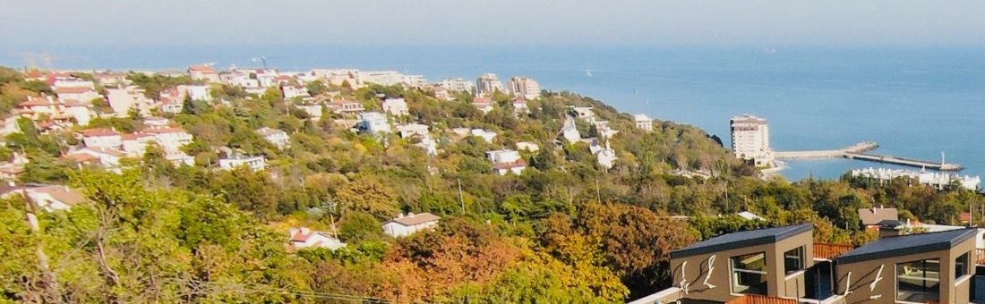 The coastline and the Black Sea seen from Monastery Ridge